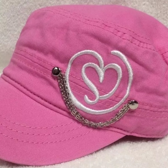 Pugs Gear Accessories - [Pugs Gear] Heart & Chain Cadet Hat
